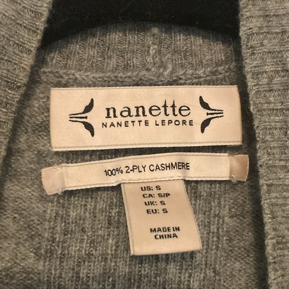100% Cashmere Nanette Lepore Cardigan - Picture 2 of 4